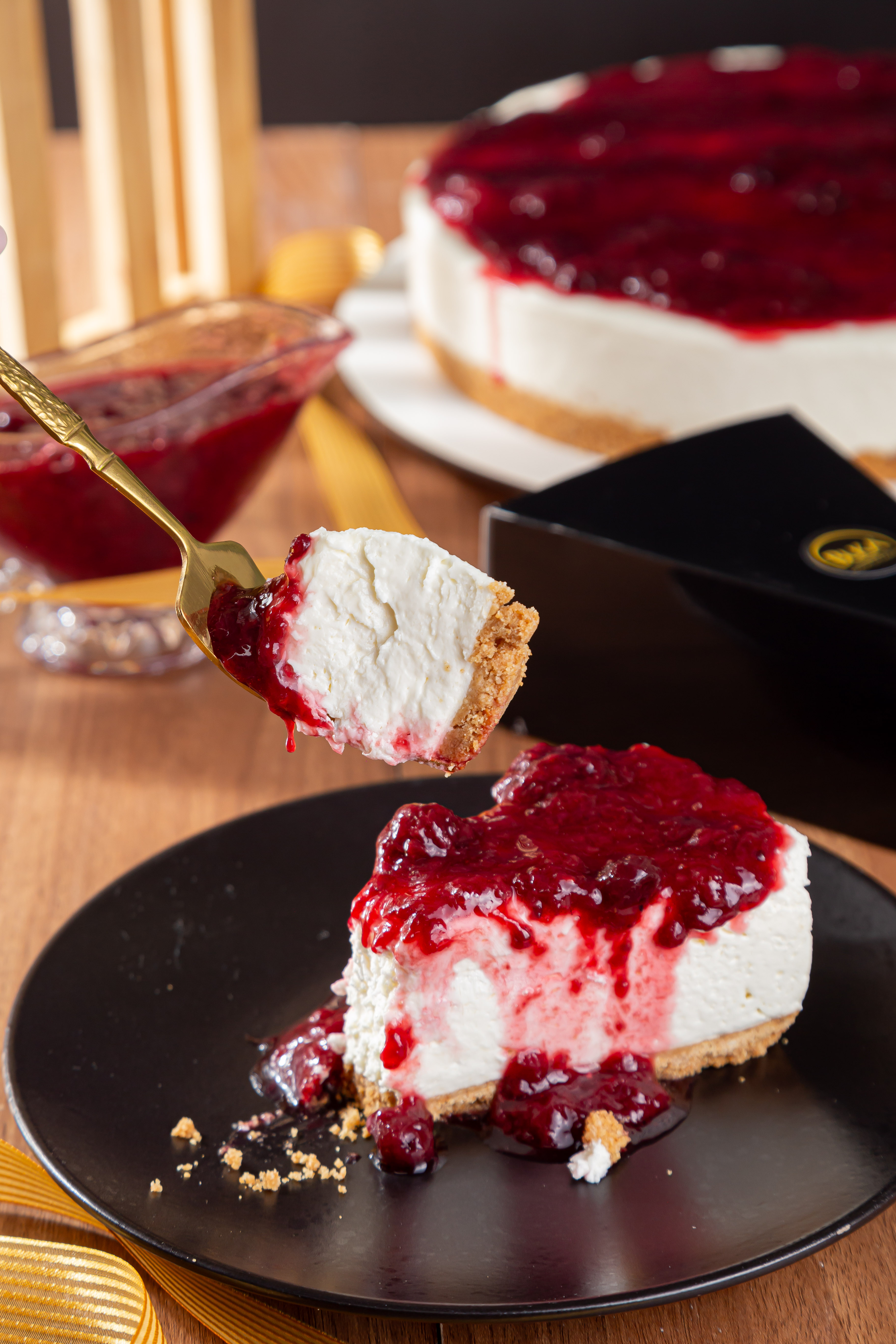 Cheesecake com geleia de frutas vermelhas